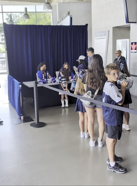AT&T Stadium · cheerleaders